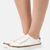 Wide Fit - Sneakers Laag - White
