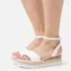 Anna Field Sandalen Met Plateauzool - White 2 Anna Field Sandalen Met Plateauzool - White -Anna Field d6ff6e46675e49f89e8ab0376c65277d
